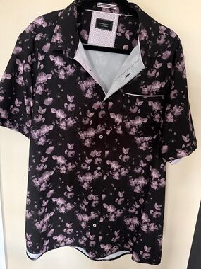 7 Diamonds Black & Lilac Floral Short Sleeve Button-Up Shirt